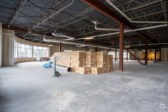 1825 E Highway 34, Newnan, GA for lease Interior Photo- Image 2 of 5