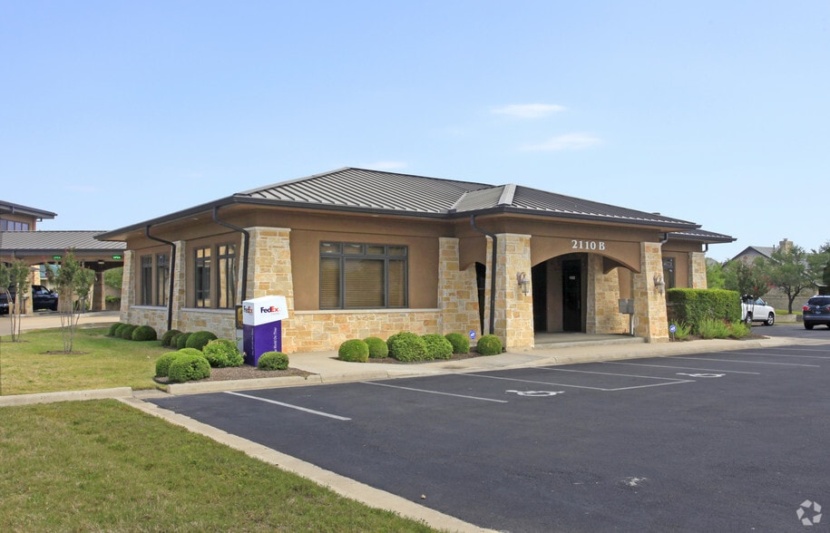 2110 Boca Raton Dr, Austin, TX for sale - Building Photo - Image 1 of 1