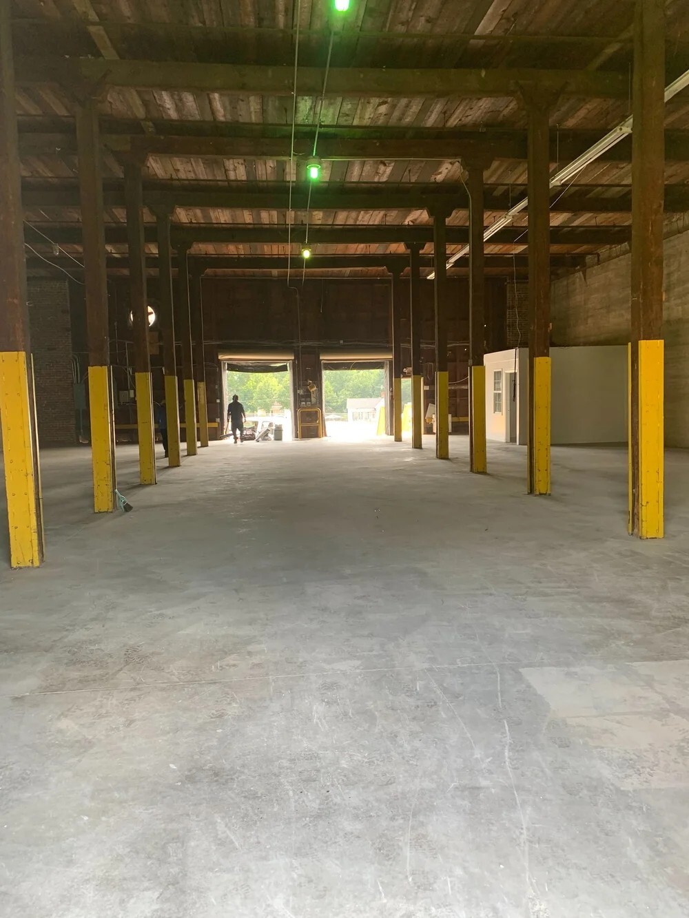 200 N 13th St, Erwin, NC for lease Interior Photo- Image 1 of 1