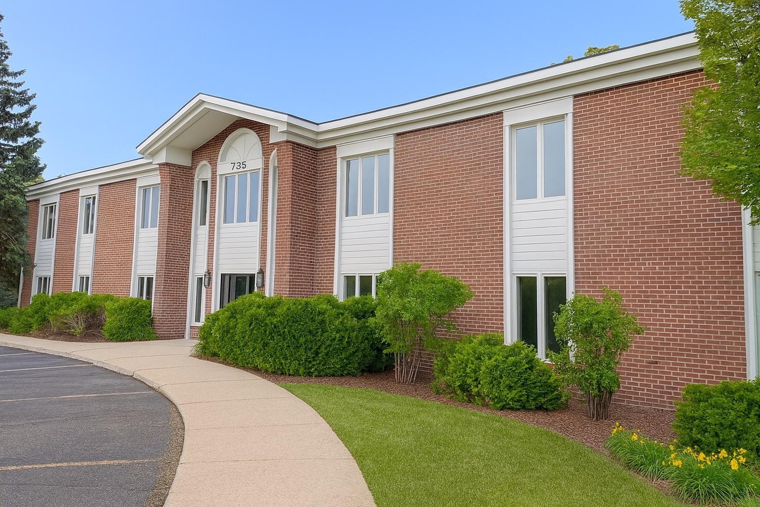 735 S Garfield Ave, Traverse City, MI for lease Building Photo- Image 1 of 4