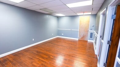 2 Lincoln Hwy, Edison, NJ for lease Interior Photo- Image 2 of 7