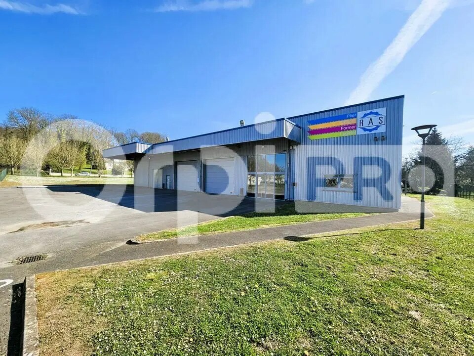 Flex in Soissons for lease Building Photo- Image 1 of 9