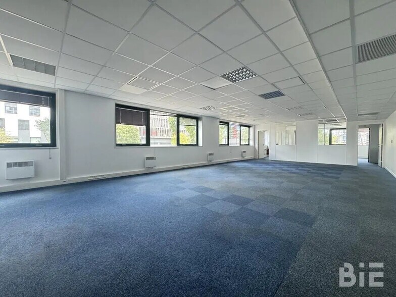 Office in Bruges for lease - Interior Photo - Image 2 of 7