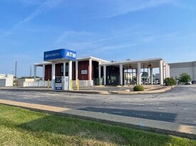 Quincy Town Center - Drive Through Restaurant