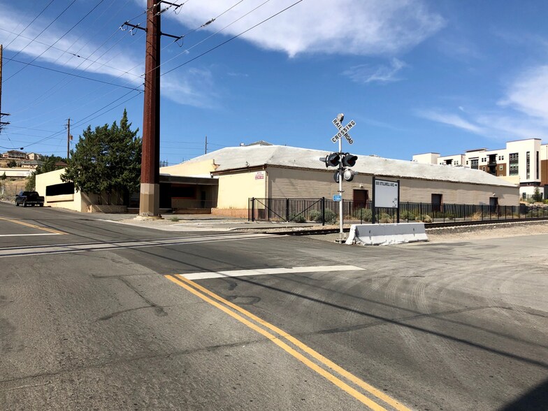 2400 Valley Rd, Reno, NV for sale - Building Photo - Image 1 of 1