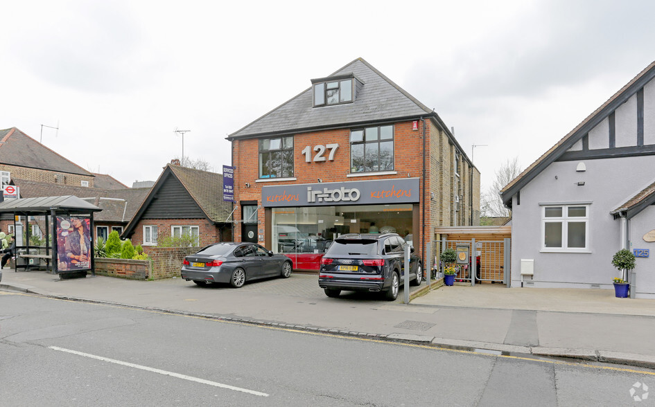 127 High Rd, Loughton for lease - Building Photo - Image 2 of 2