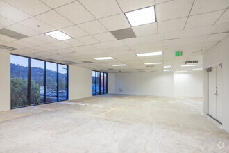 4130 Cahuenga Blvd, Toluca Lake, CA for lease Interior Photo- Image 1 of 13