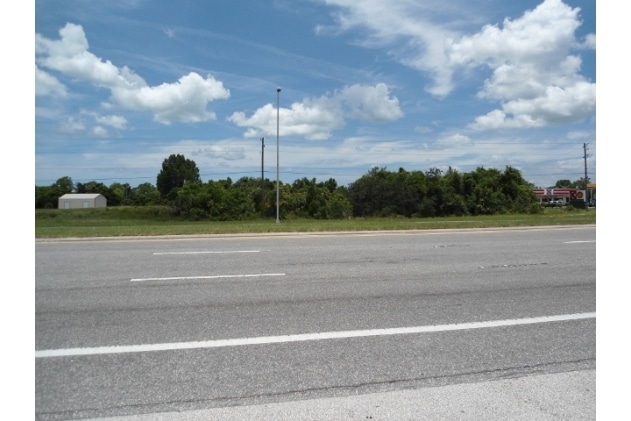 15807 US Highway 19, Hudson, FL for lease - Building Photo - Image 3 of 3
