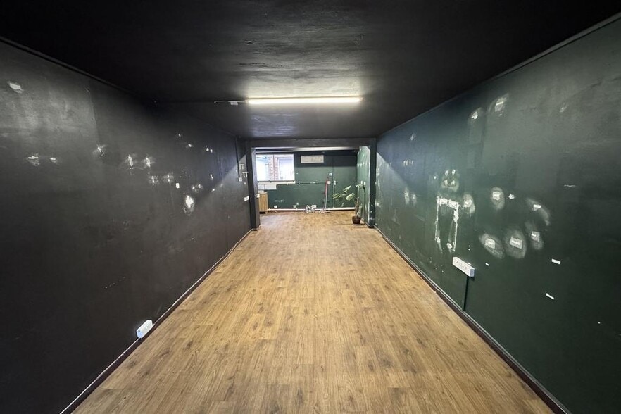 74-76 Wollaton Rd, Beeston for lease - Building Photo - Image 2 of 23