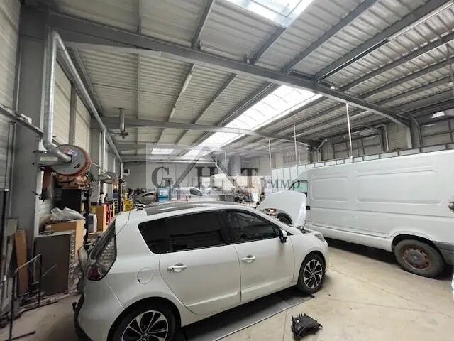 Industrial in Fontenay-Trésigny for sale - Building Photo - Image 3 of 3