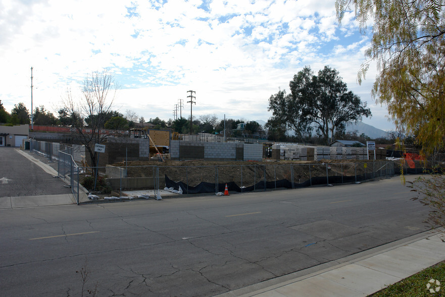 420 Bryant Cir, Ojai, CA for lease - Building Photo - Image 3 of 9