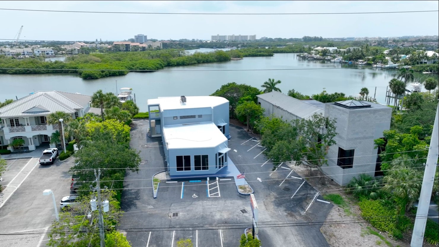 951 Alternate A1A, Jupiter, FL for lease Building Photo- Image 1 of 24