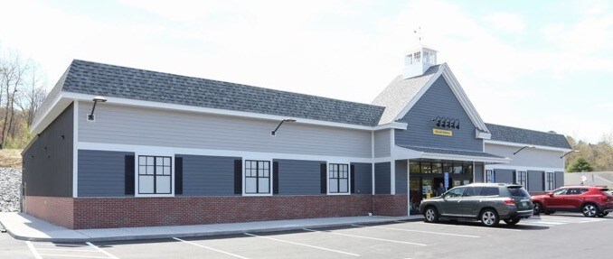 2654 Hartford Ave, Johnston, RI for sale - Building Photo - Image 1 of 1