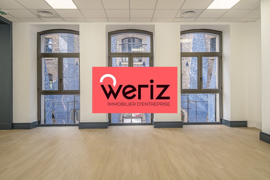 10 Place De La Joliette, Marseille for sale - Building Photo - Image 1 of 1