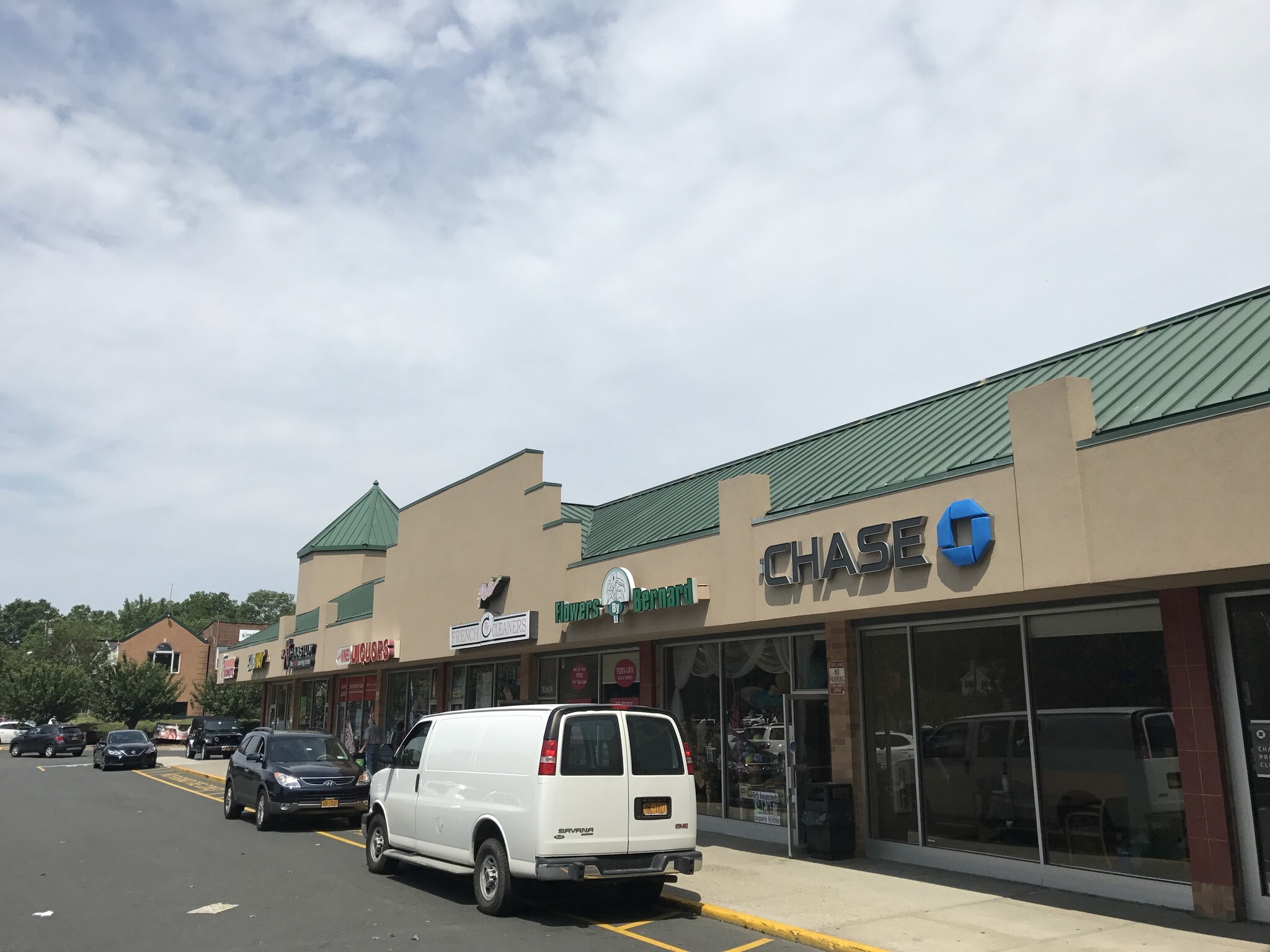 6400 Amboy Rd, Staten Island, NY 10309 Amboy Plaza