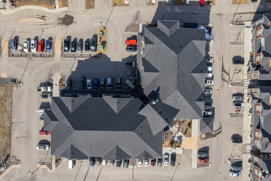 101 Sunset Dr, Cochrane, AB for lease - Aerial - Image 3 of 7