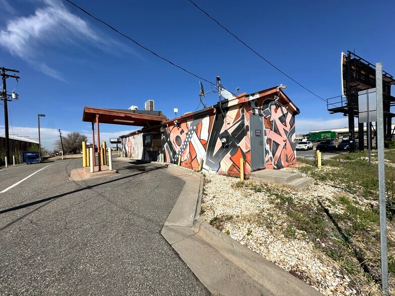 3995 E 50th Ave, Denver, CO for sale - Primary Photo - Image 1 of 17