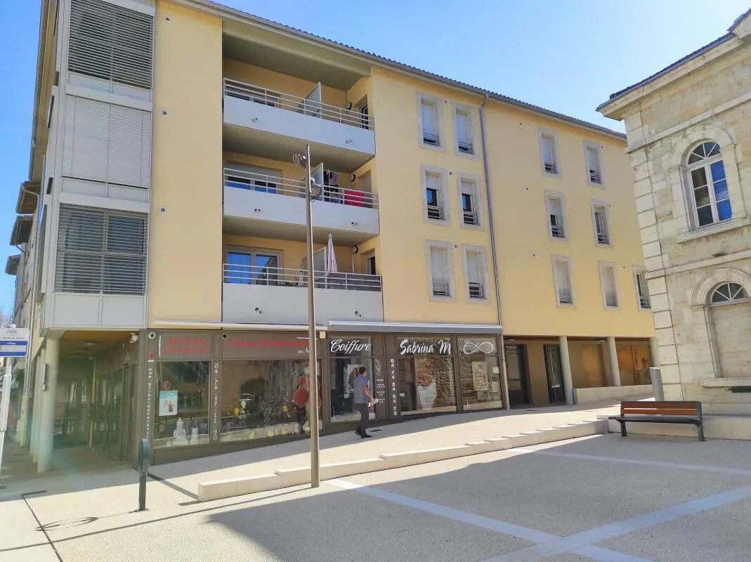 180 Grande Rue, Saint-Jean-le-Vieux for lease Building Photo- Image 1 of 7