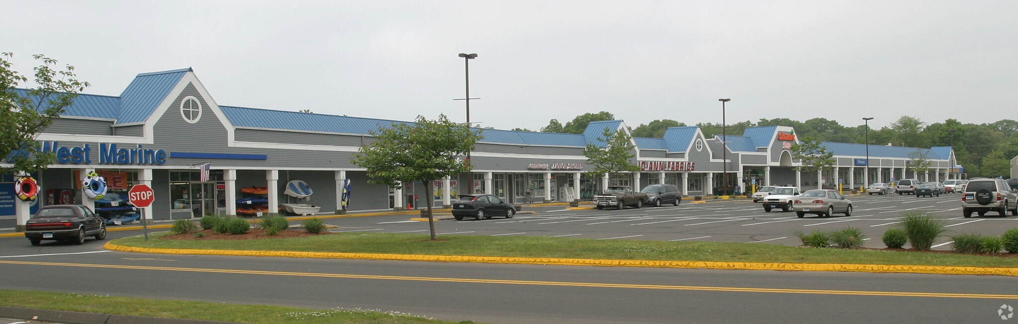 254-274 E Main St, Clinton, CT for sale Primary Photo- Image 1 of 1