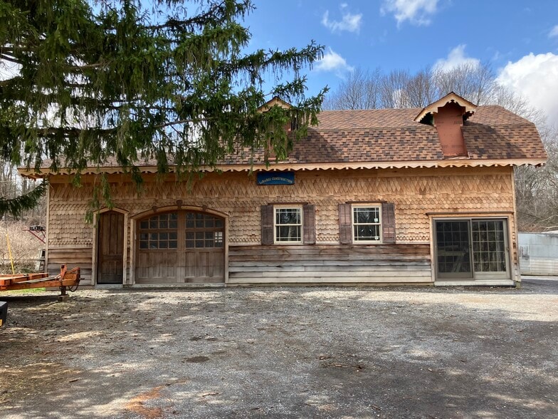 2985 Mill Pl, Sauquoit, NY for sale - Primary Photo - Image 1 of 33