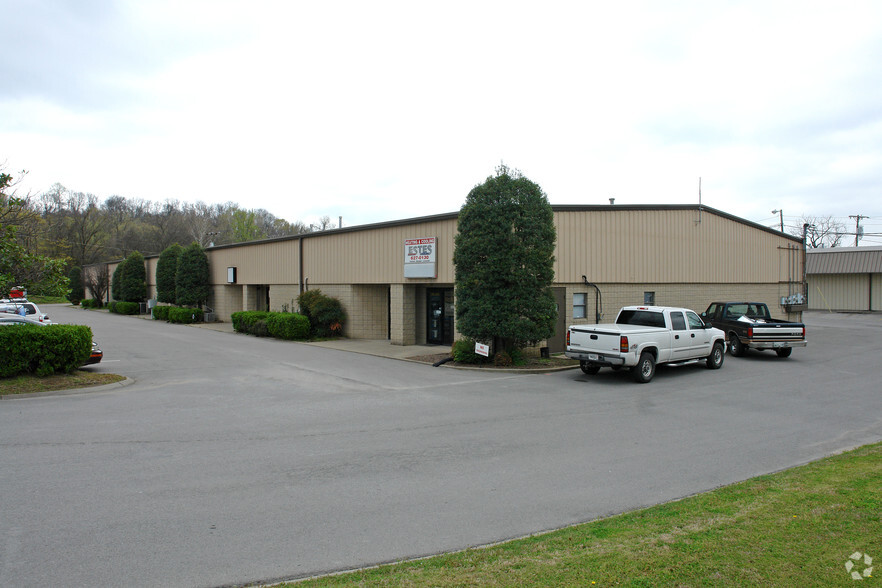 3640-3656 Central Pike, Hermitage, TN for lease - Primary Photo - Image 1 of 6