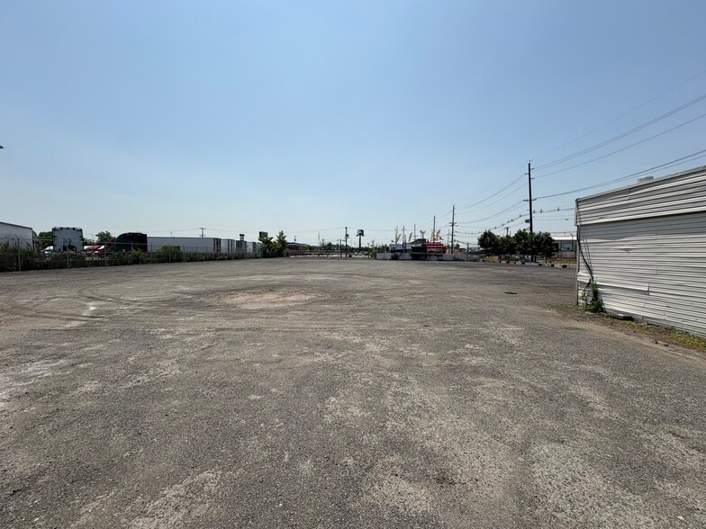 1 Hackensack Ave, Kearny, NJ for lease - Building Photo - Image 3 of 9