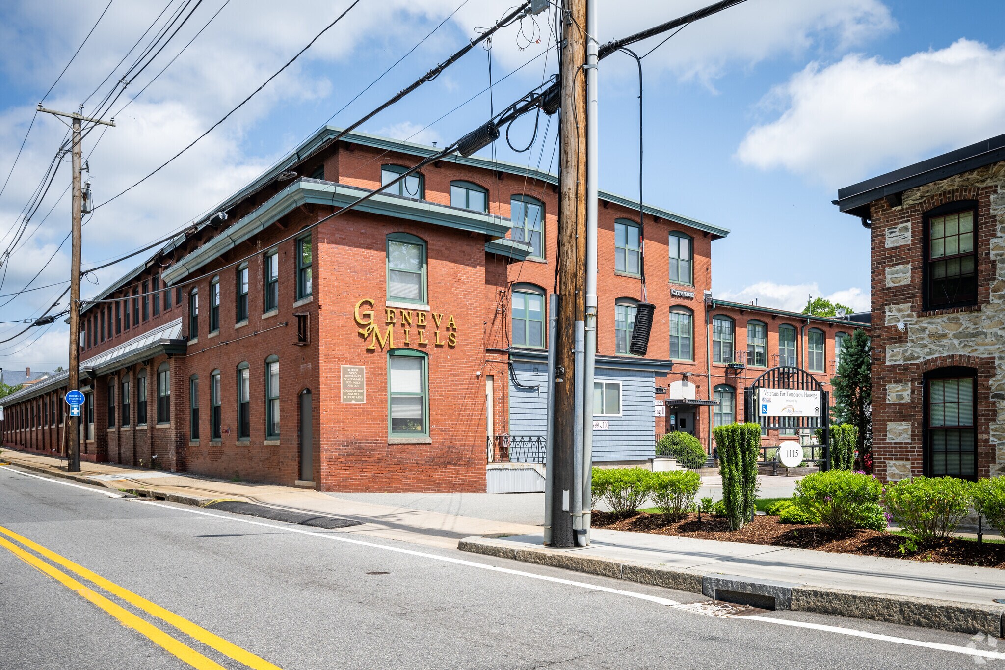 1117-1119 Douglas Ave, Providence, RI for sale Primary Photo- Image 1 of 1