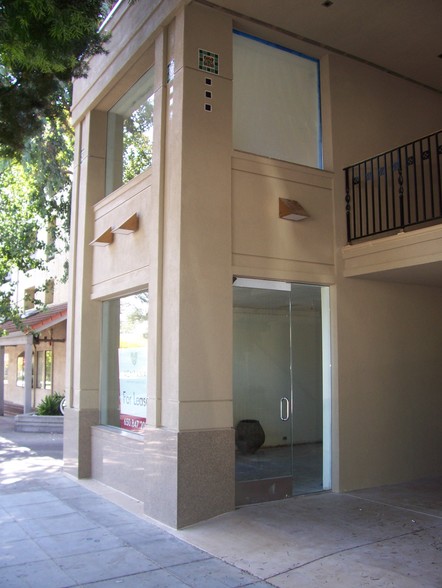 644 Emerson St, Palo Alto, CA for lease - Building Photo - Image 3 of 8