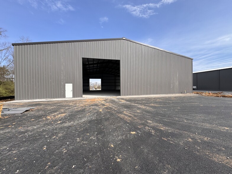 13133 Aiken Rd, Louisville, KY for lease - Building Photo - Image 2 of 5