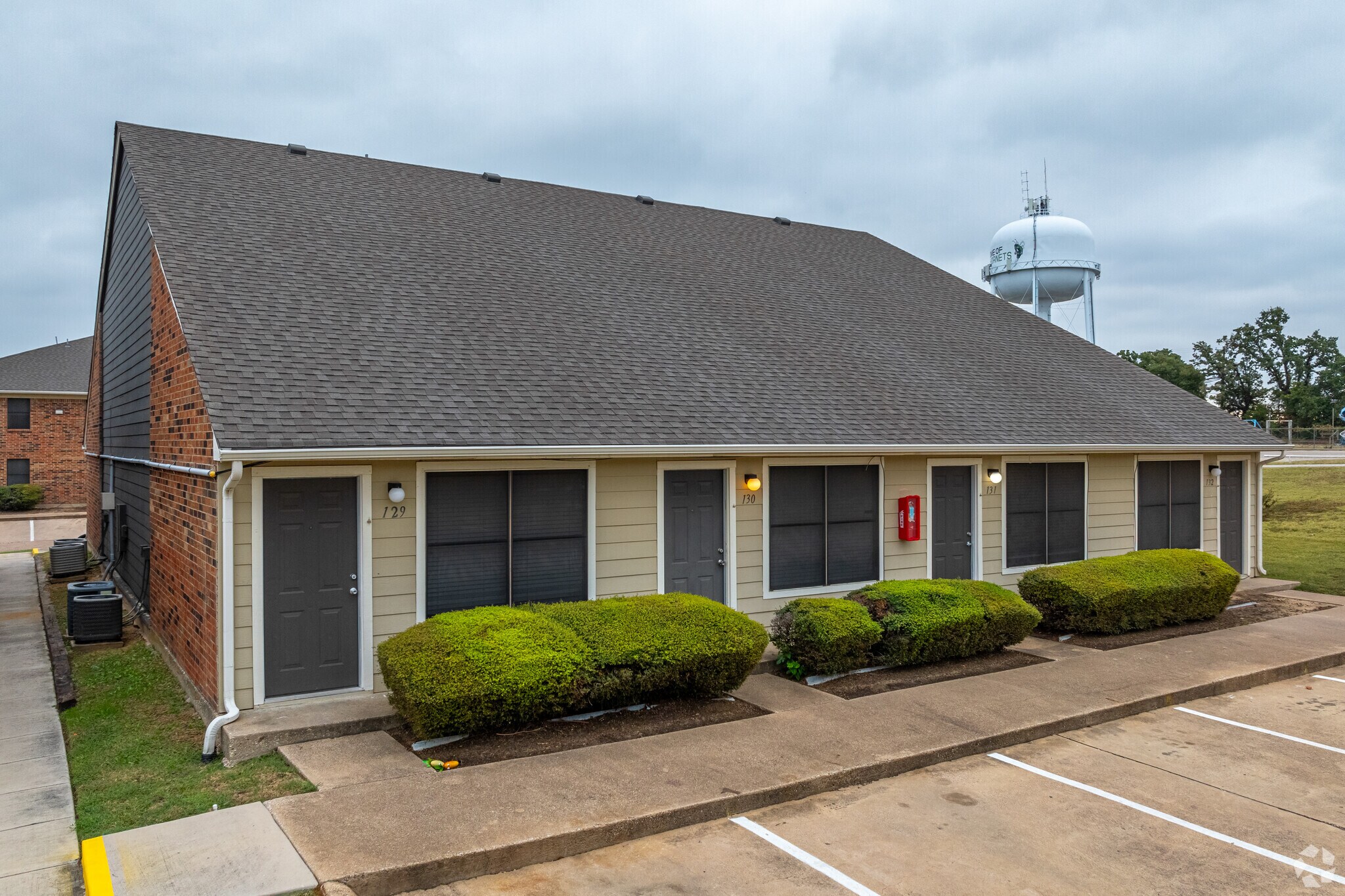 525 Commerce St, Azle, TX for sale Primary Photo- Image 1 of 1