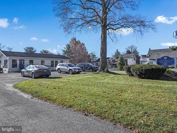 420 E Park St, Elizabethtown, PA for sale - Primary Photo - Image 1 of 1