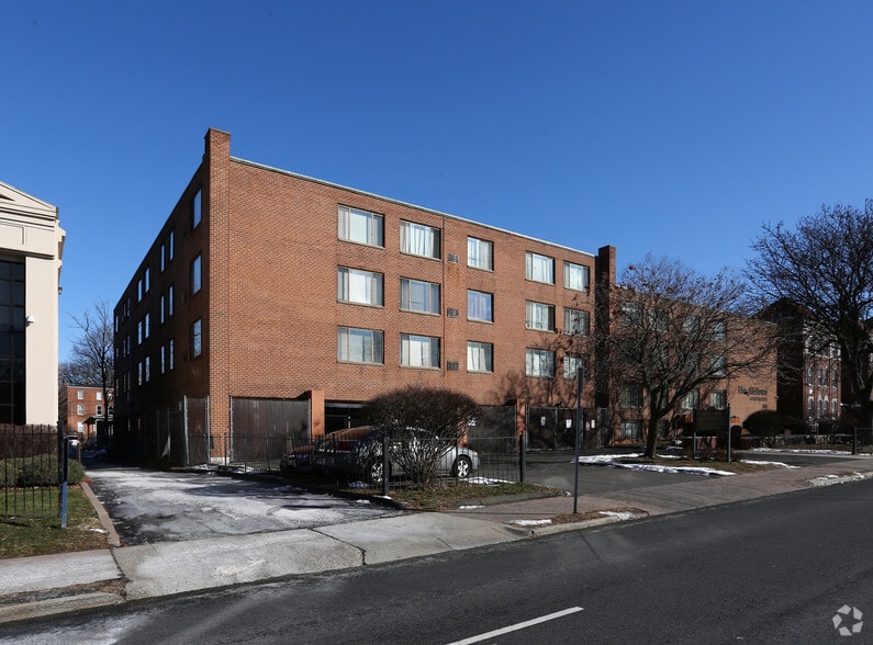 950 Asylum Ave, Hartford, CT for sale - Primary Photo - Image 1 of 6