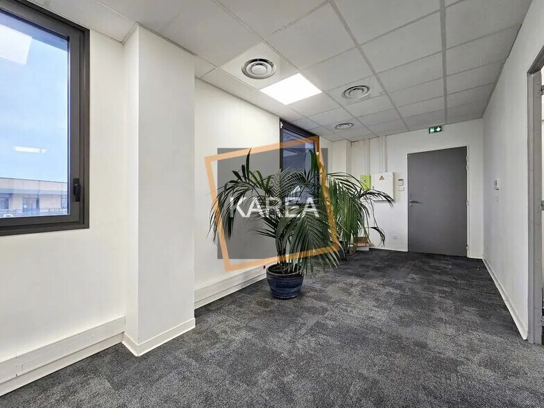 Office in Serris for sale - Interior Photo - Image 2 of 5