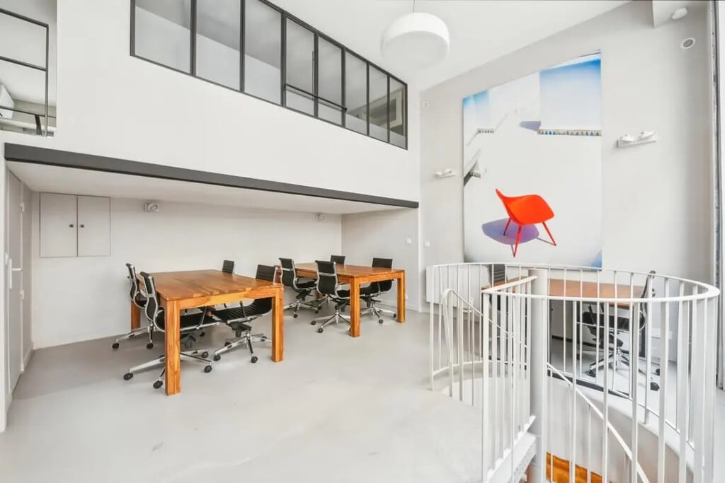 Location Bureaux 80 m² - Photo 1