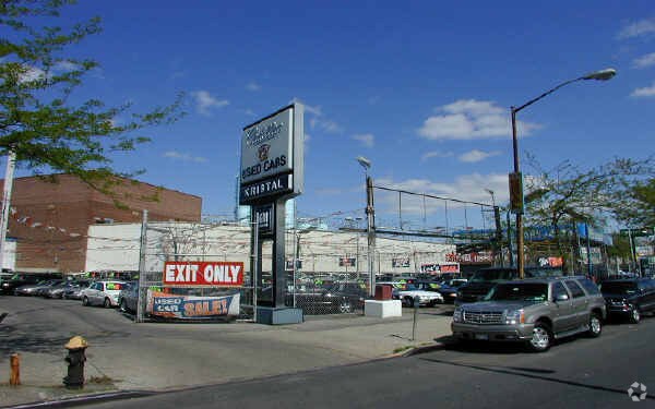 5226 Kings Hwy, Brooklyn, NY 11234 | LoopNet