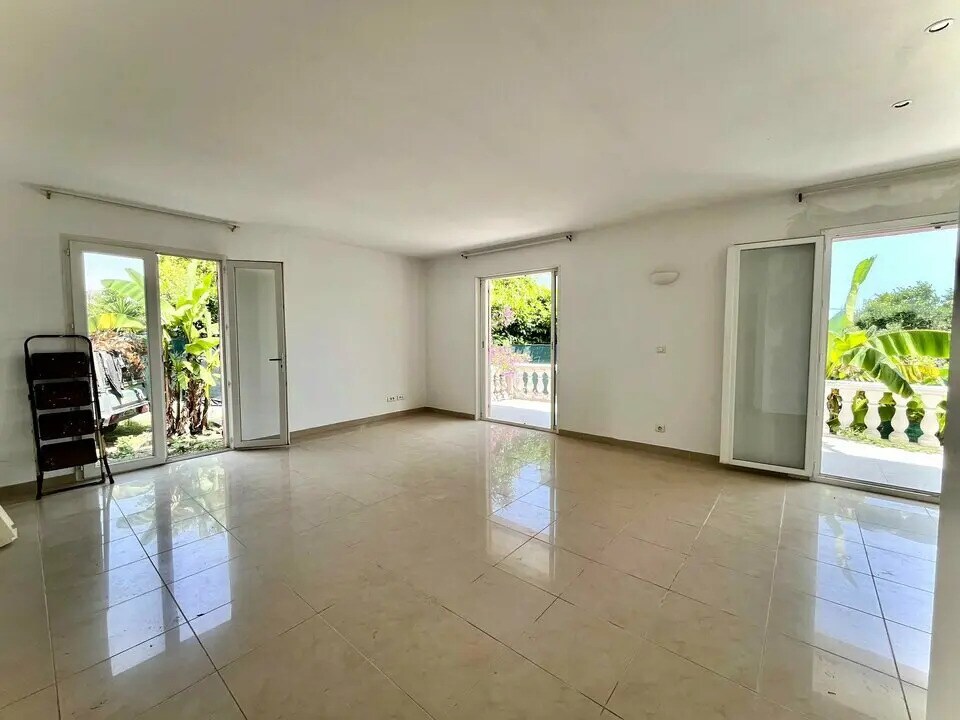 Office in Antibes for lease Interior Photo- Image 1 of 12