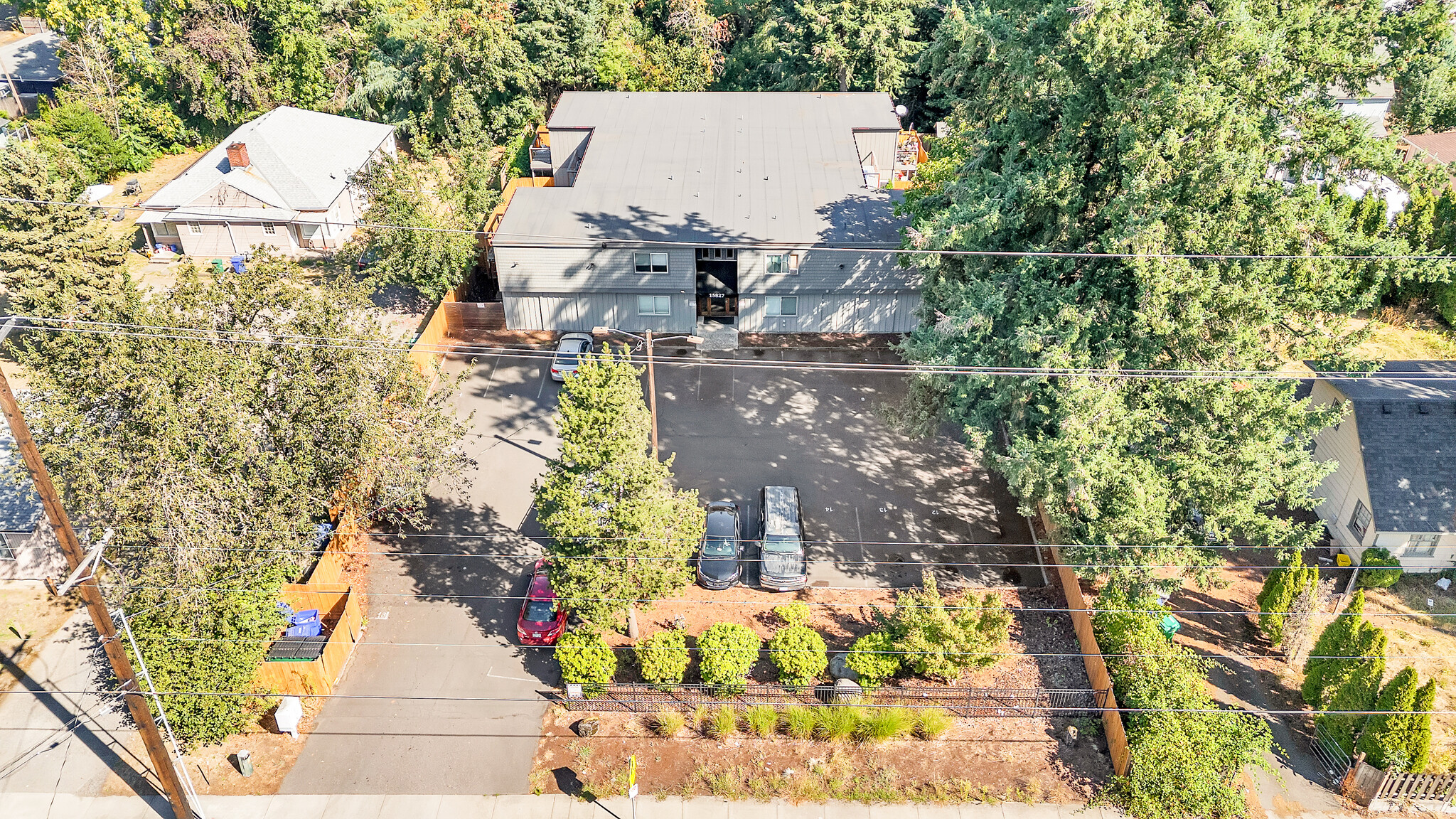 15827 NE Glisan St, Portland, OR for sale Building Photo- Image 1 of 11