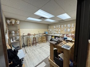 2055 S Oneida St, Denver, CO for lease Interior Photo- Image 1 of 8