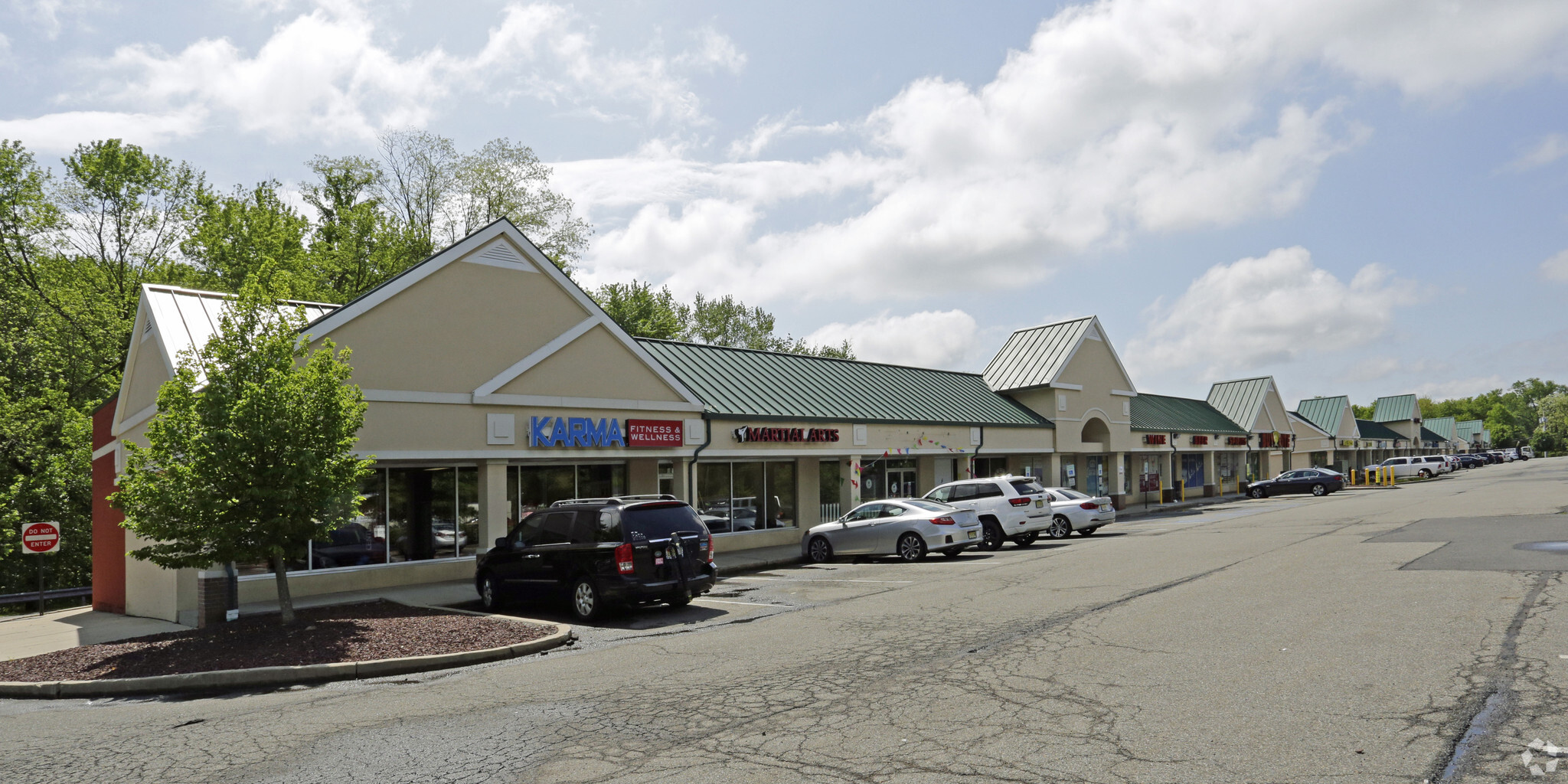 557 Englishtown Rd, Monroe Township, NJ for sale Primary Photo- Image 1 of 1