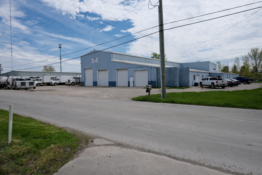 225 Industrial Dr, Franklin, IN for sale - Building Photo - Image 2 of 2