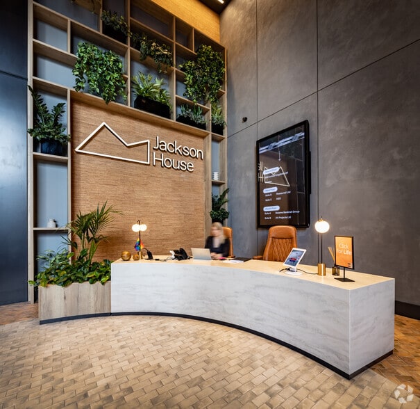 Washway Rd, Sale for lease - Lobby - Image 2 of 18