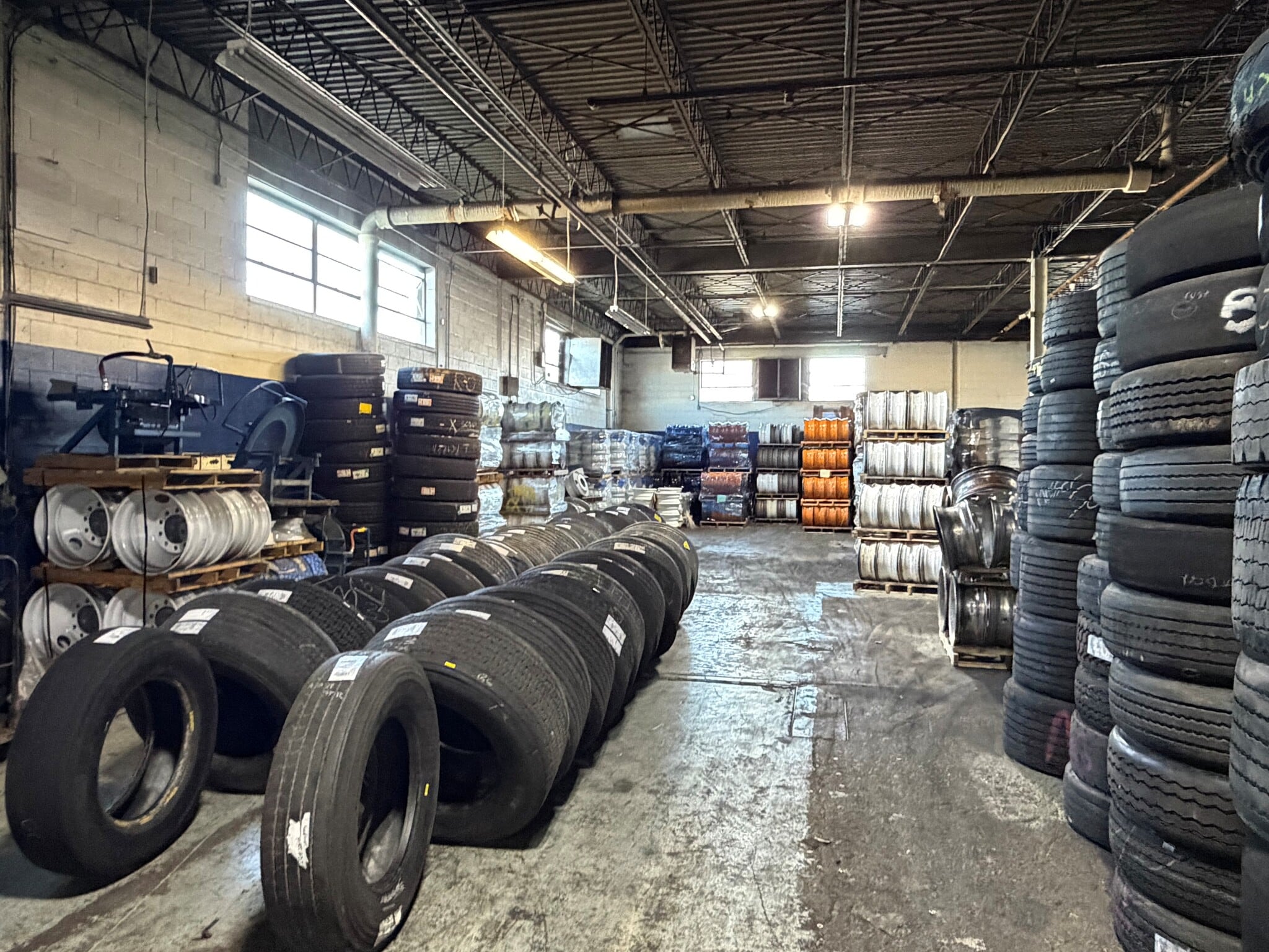 2225 Avenue A, Bethlehem, PA for lease Interior Photo- Image 1 of 8