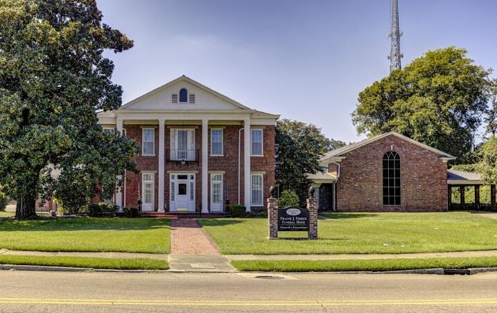 1830 Cherry St, Vicksburg, MS for sale Building Photo- Image 1 of 1