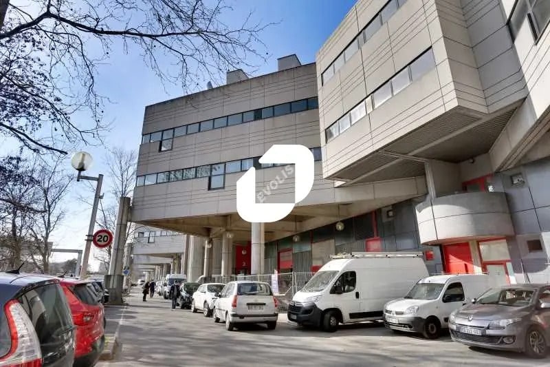 Office in Saint-Denis for lease Building Photo- Image 1 of 15