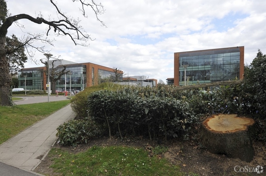 Chobham Rd, Camberley for sale Primary Photo- Image 1 of 1