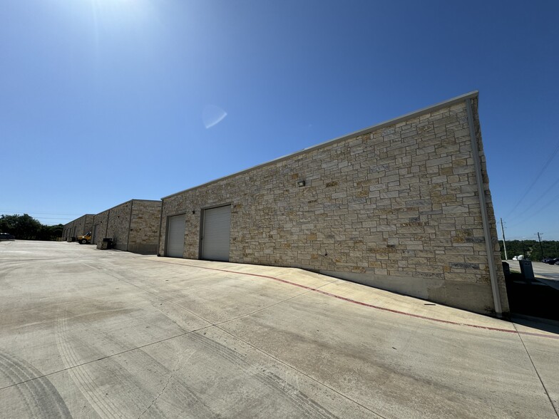 12112 Anderson Mill Rd, Austin, TX for lease - Building Photo - Image 2 of 6