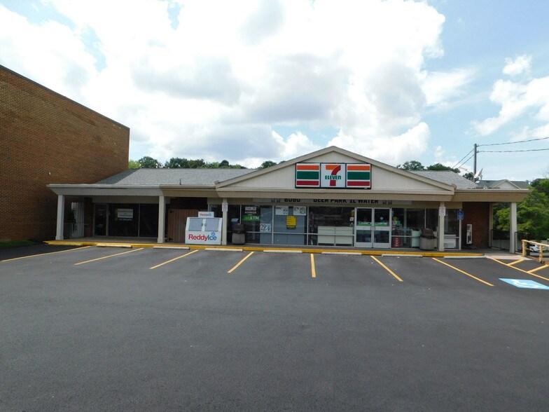 3910 University Dr, Fairfax, VA for sale - Building Photo - Image 1 of 1