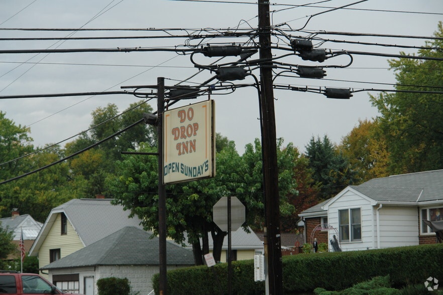 2615 Freeport Rd, Natrona Heights, PA for lease - Building Photo - Image 3 of 60