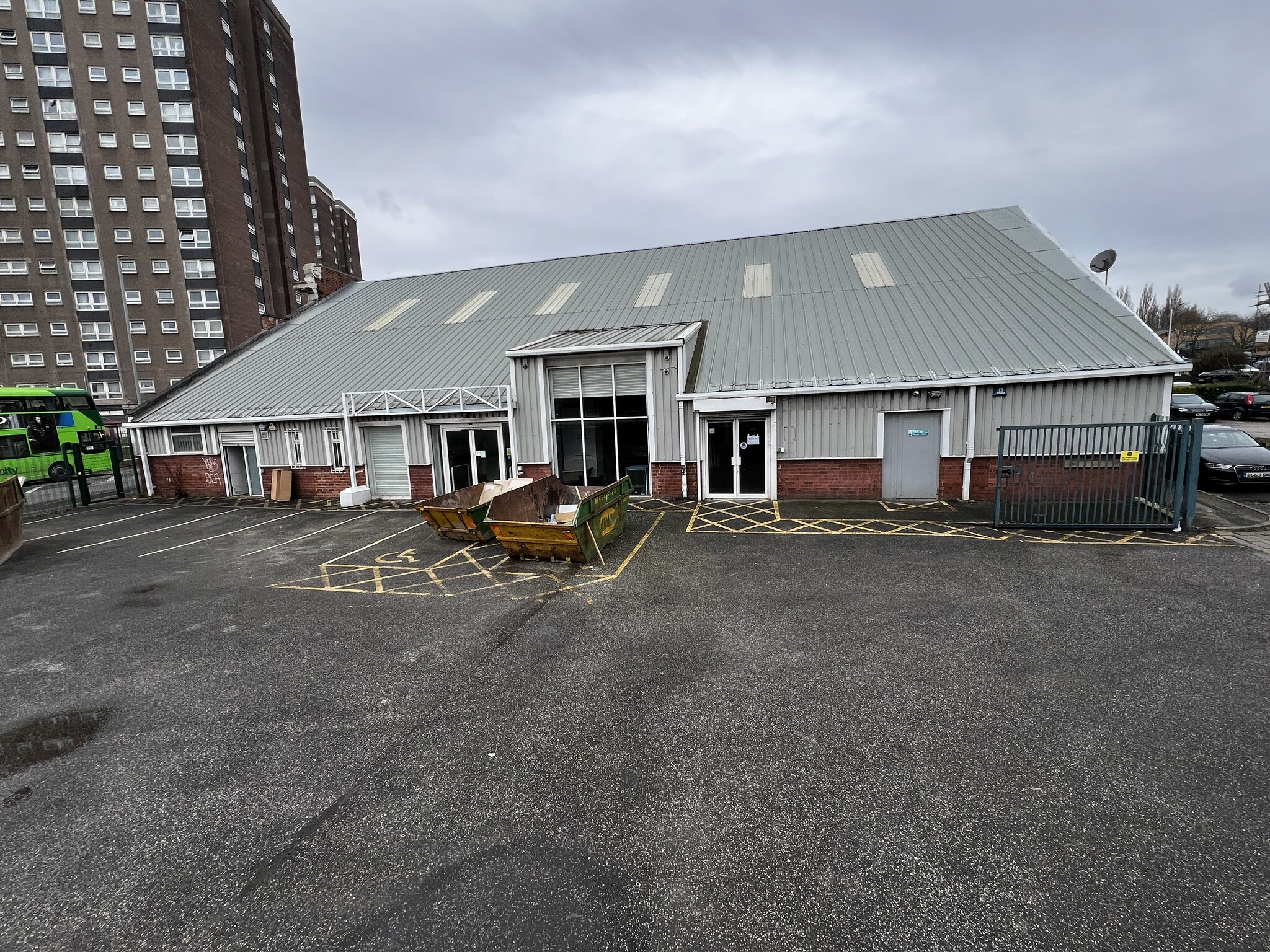 14-16 Tong Rd, Leeds for sale Building Photo- Image 1 of 1