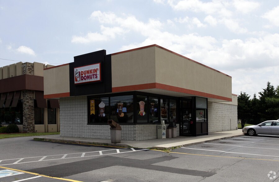 1230 Forrest Ave, Dover, DE for sale - Building Photo - Image 1 of 1